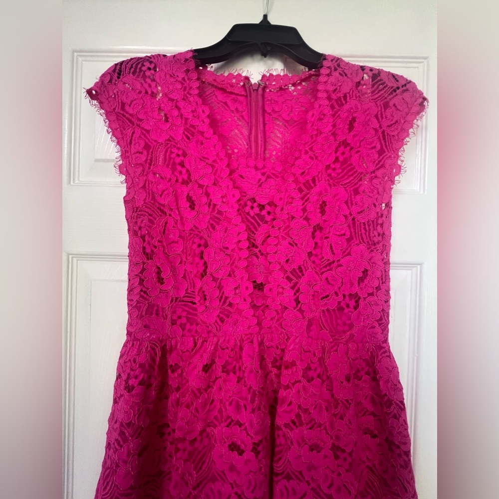 Stunning hot pink lace Shoshanna dress in great condition! Only worn once.